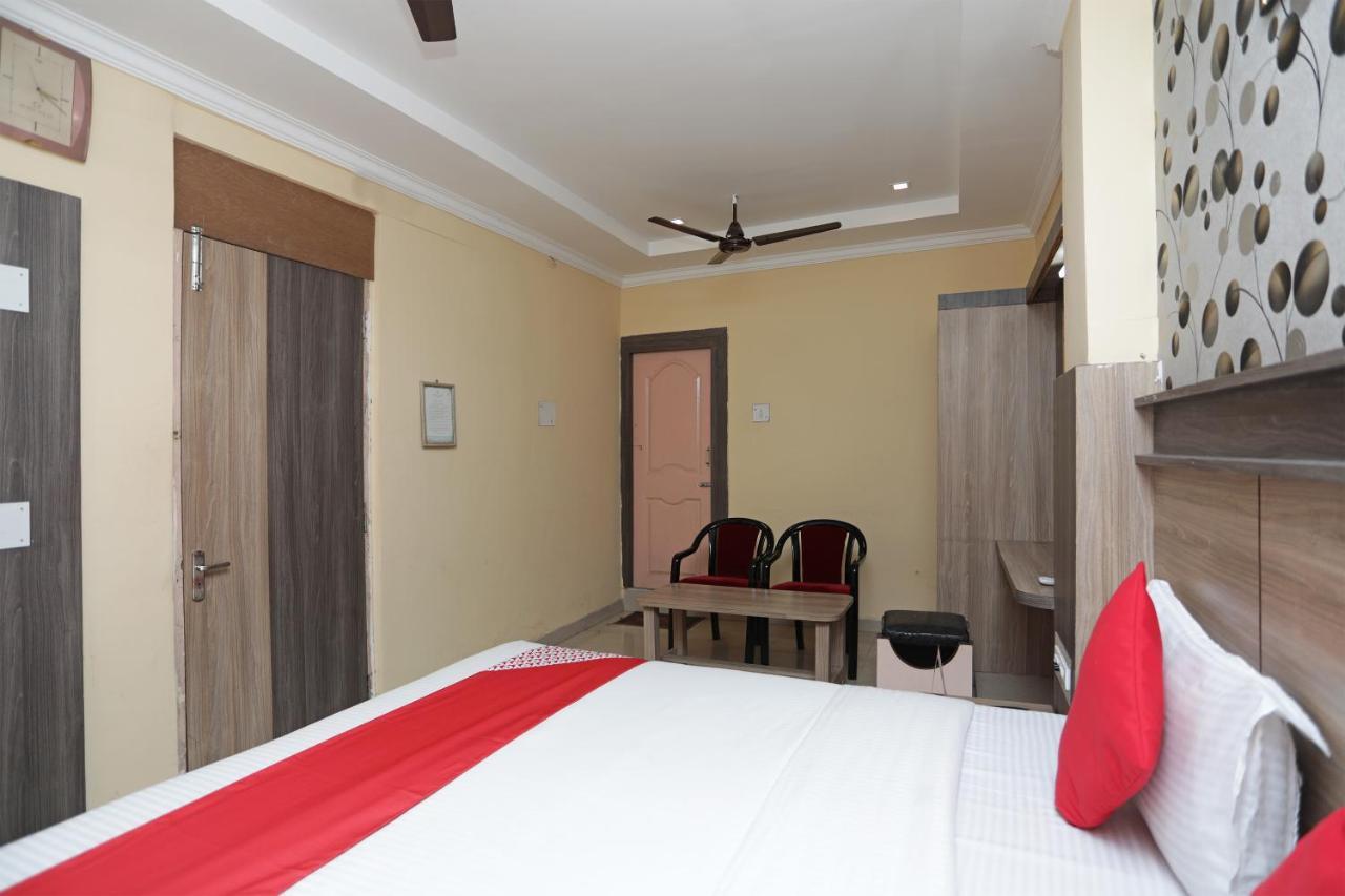 Oyo 4065 Hotel Richi Bhubaneswar Extérieur photo